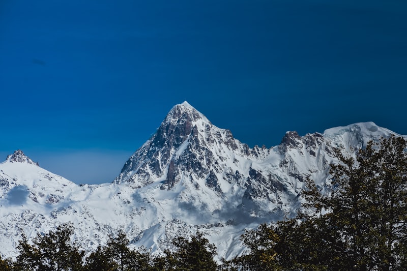 Kedarkantha Summit Trek